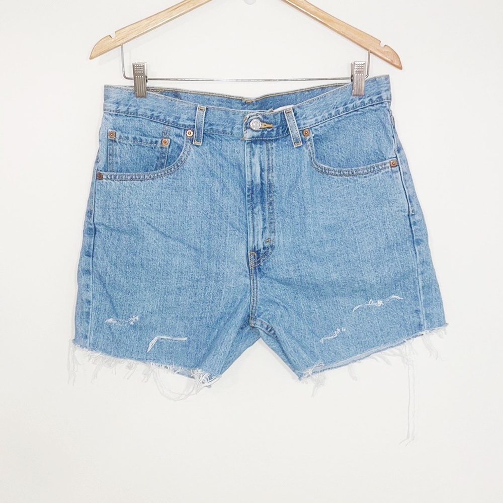 LEVI’S 505 Cutoff Denim Shorts Zipper Front High Rise Size 32